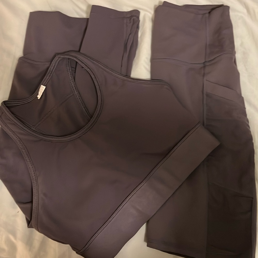 Fabletics work out set